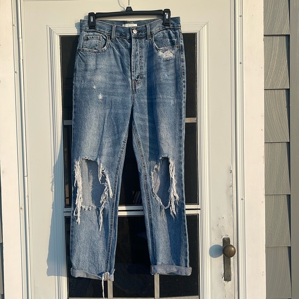Pacsun - medium wash button fly distressed jeans - size 27